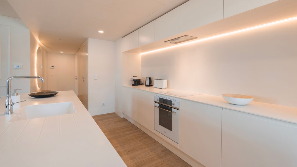 Ribeira Garden 2BDR Apartment by LovelyStay