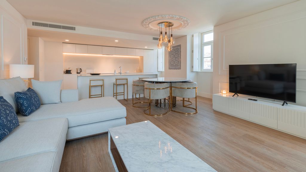 Ribeira Garden 2BDR Apartment by LovelyStay