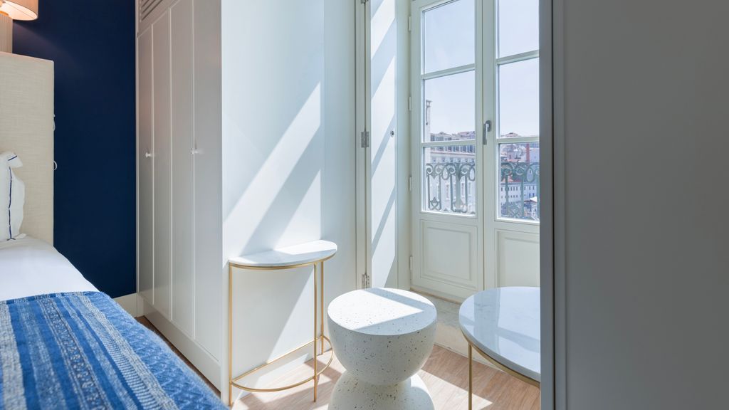 Ribeira Garden 2BDR Apartment by LovelyStay