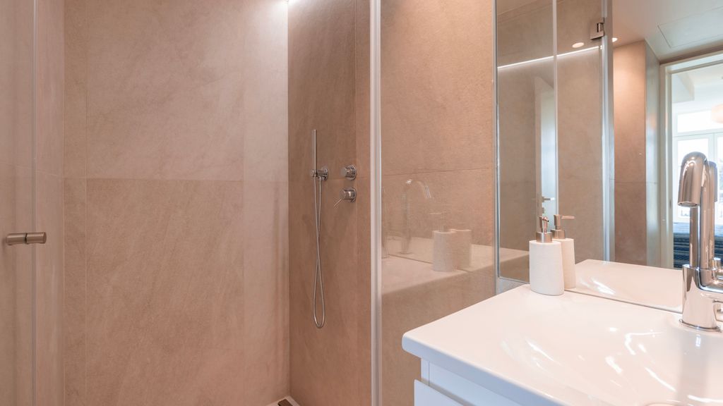 Ribeira Garden 2BDR Apartment by LovelyStay