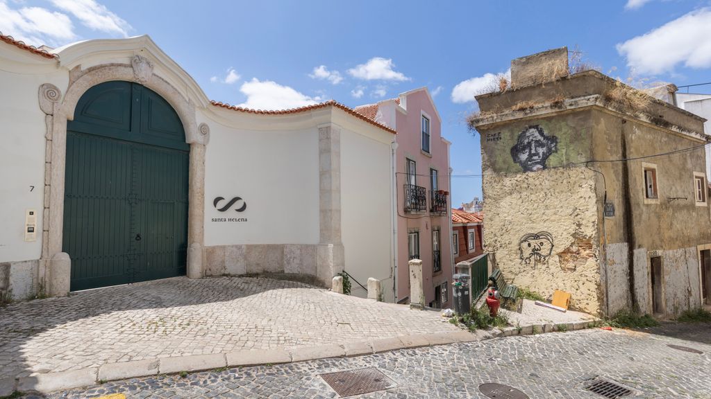 Hidden Alfama Luxury Flat by LovelyStay