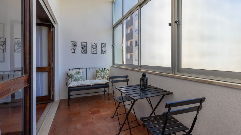 Seaside Getaway With Balcony by LovelyStay