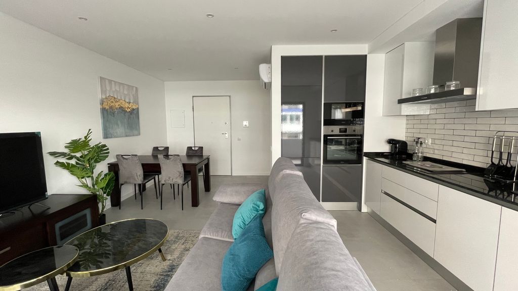 Brand New 2 BDR Apartment With Pool by LovelyStay