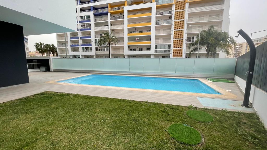 Brand New 2 BDR Apartment With Pool by LovelyStay