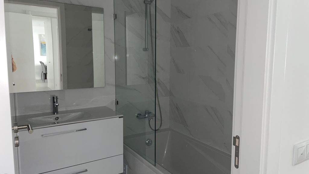 Brand New 2 BDR Apartment With Pool by LovelyStay