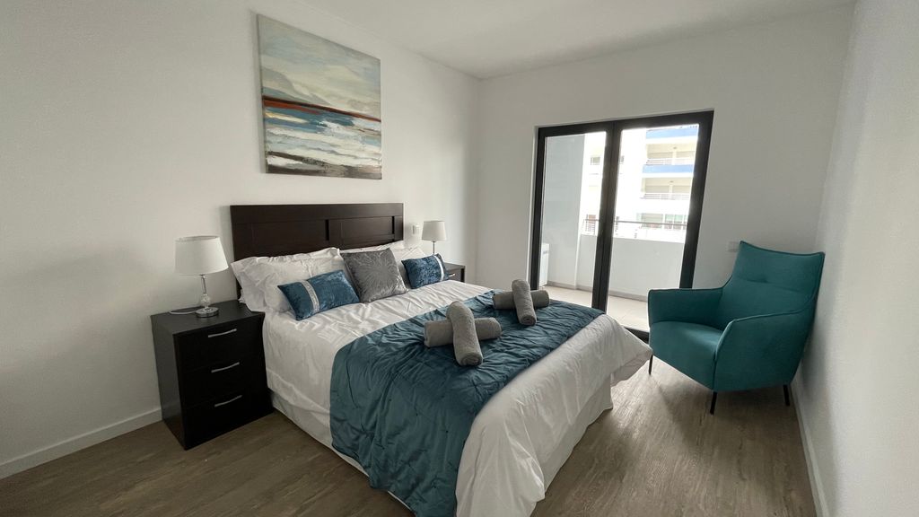 Brand New 2 BDR Apartment With Pool by LovelyStay