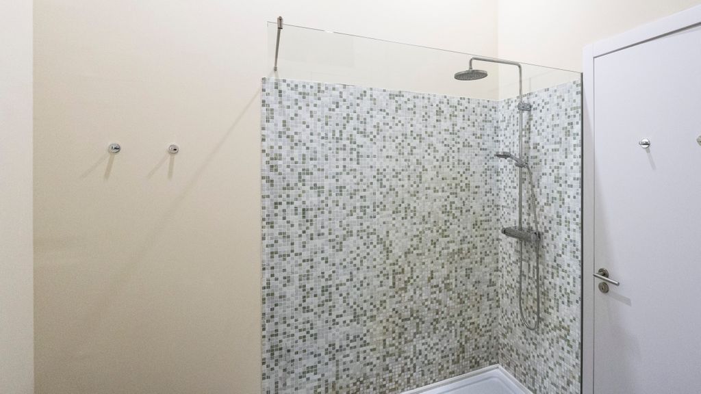 Guesthouse Bonjardim - 102 by LovelyStay