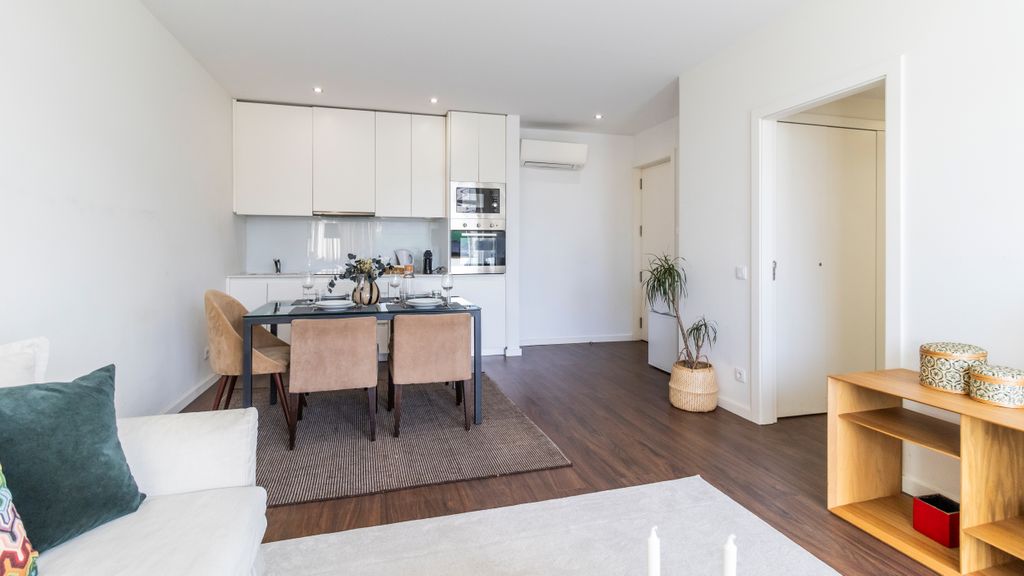 2BR Wonder in the City Center by LovelyStay