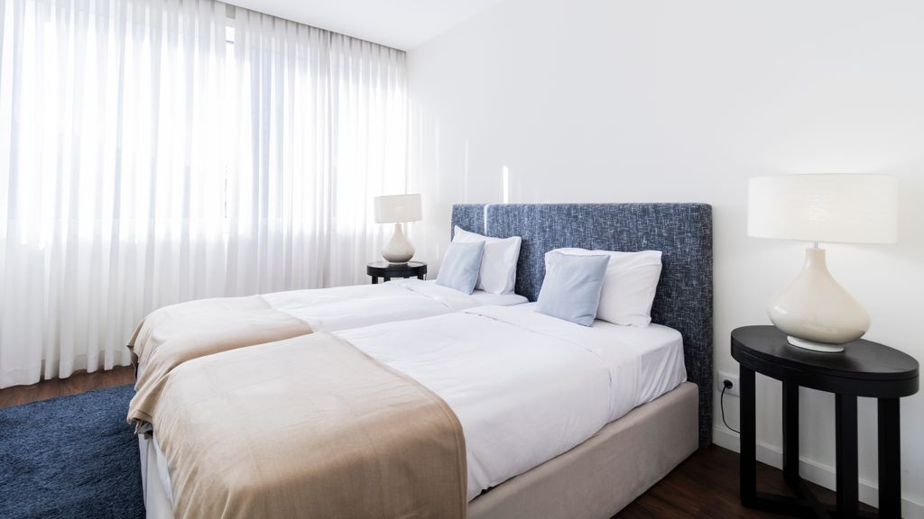 2BR Wonder in the City Center by LovelyStay
