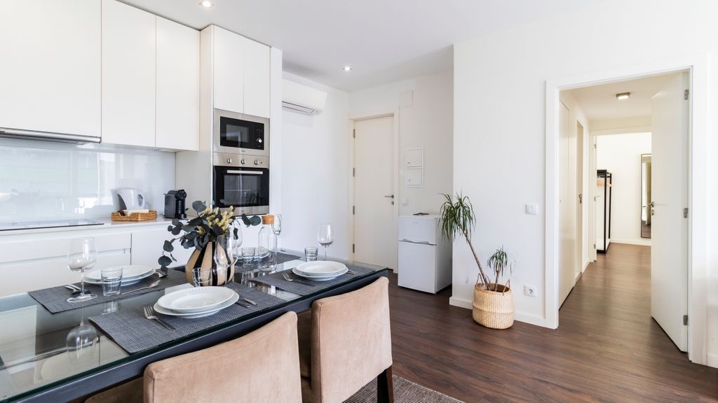2BR Wonder in the City Center by LovelyStay