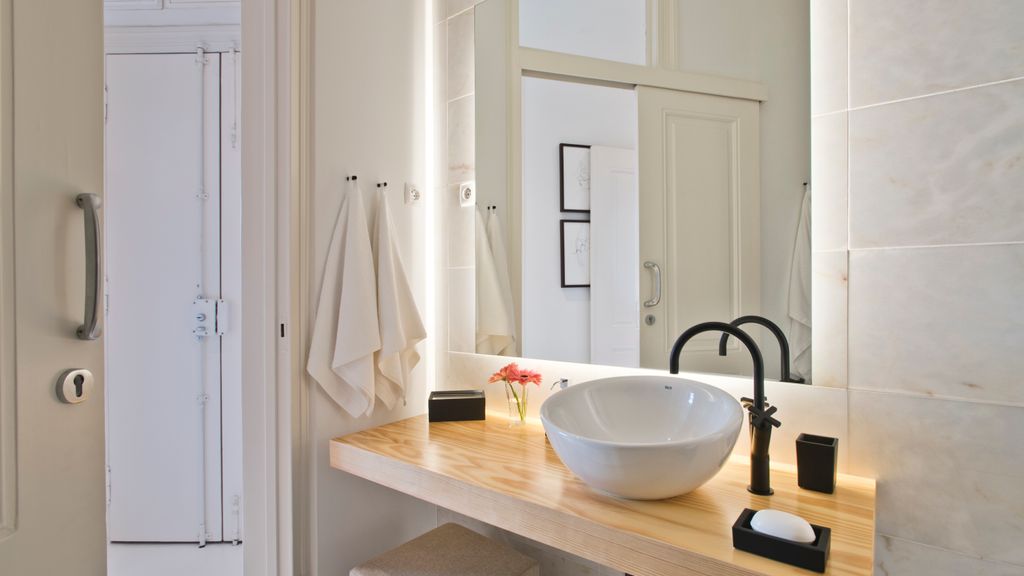 Spacious 3BR in Campo de Ourique by LovelyStay