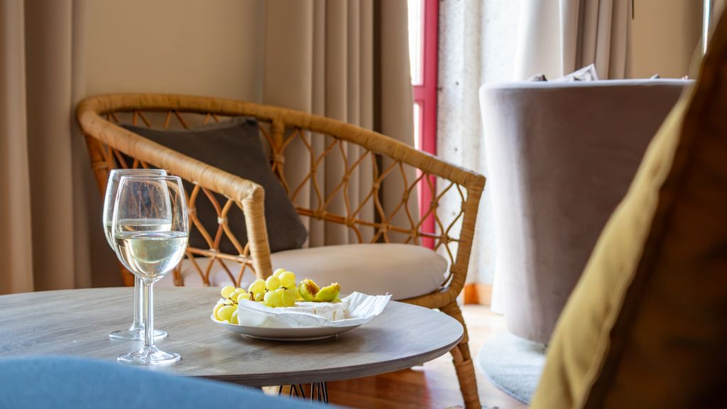 Mouzinho's Place by LovelyStay