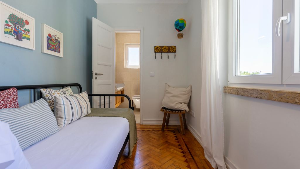 Charming Belém 3BDR Property by LovelyStay