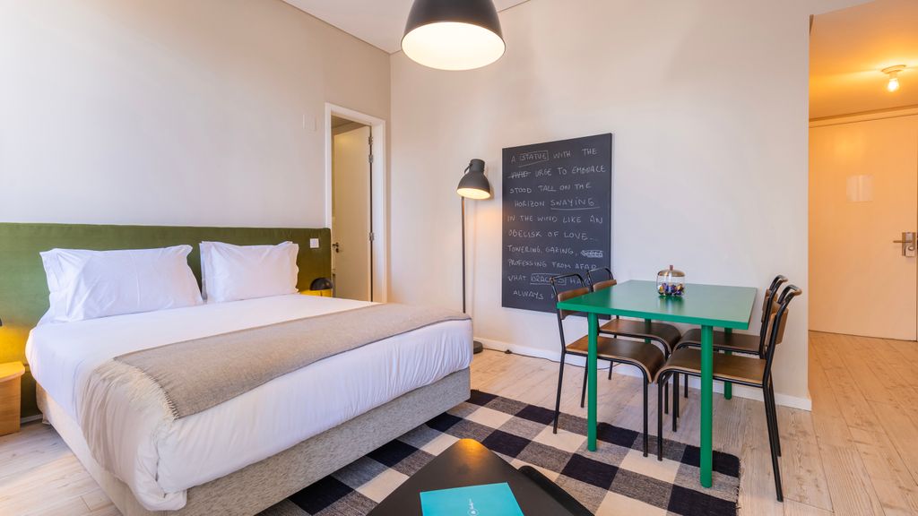 Carmo 43 | Apartment 200