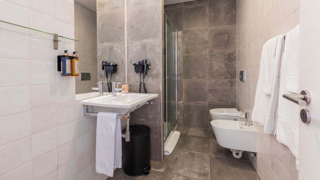 Carmo 43 | Apartment 200
