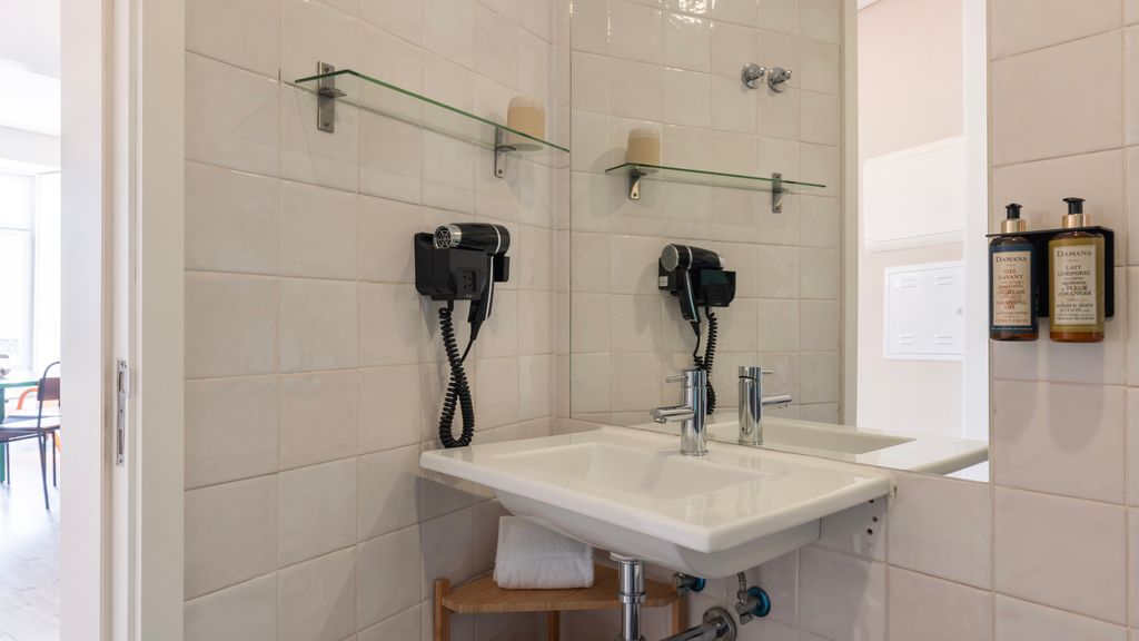 Carmo 43 | Apartment 201