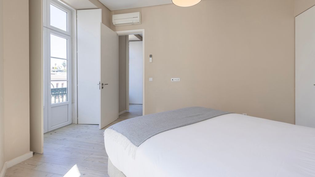 Carmo 43 | Apartment 202