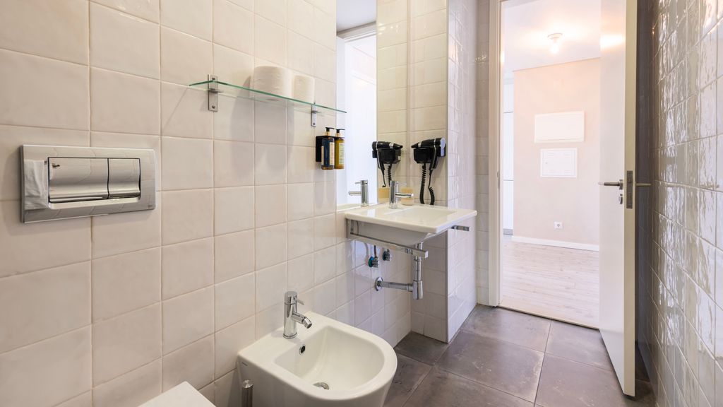 Carmo 43 | Apartment 202