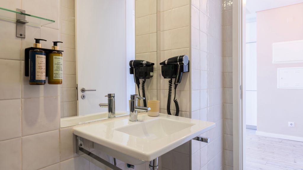 Carmo 43 | Apartment 202