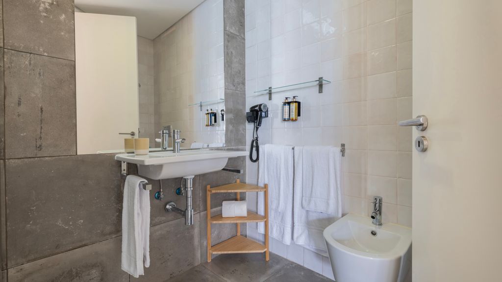 Carmo 43 | Apartment 303
