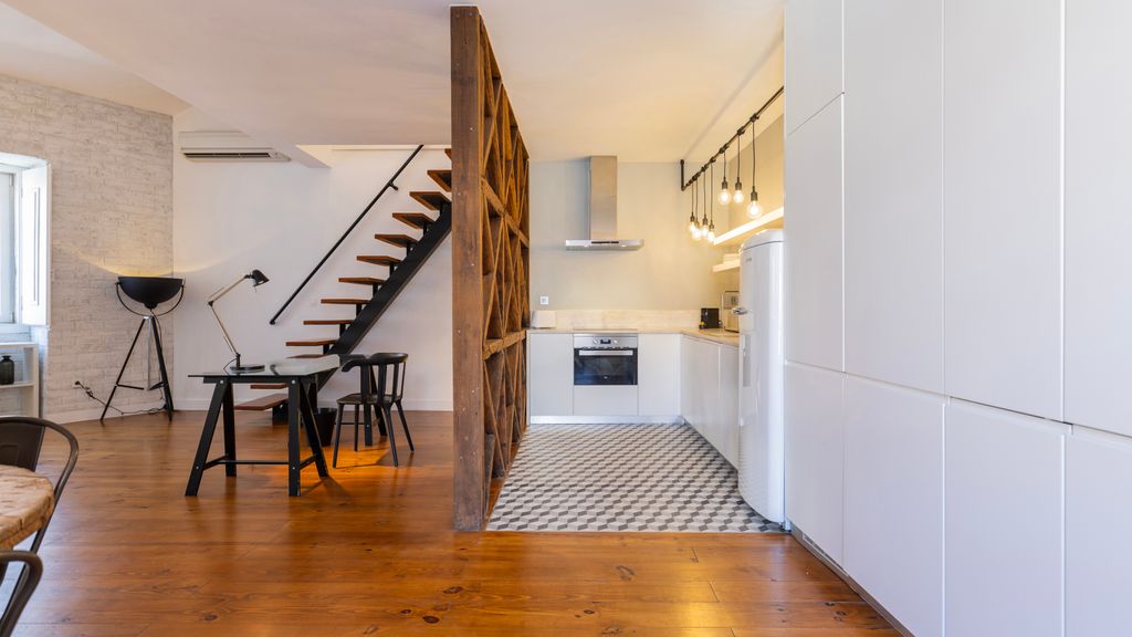 Charming 3BDR Duplex in City Center by LovelyStay