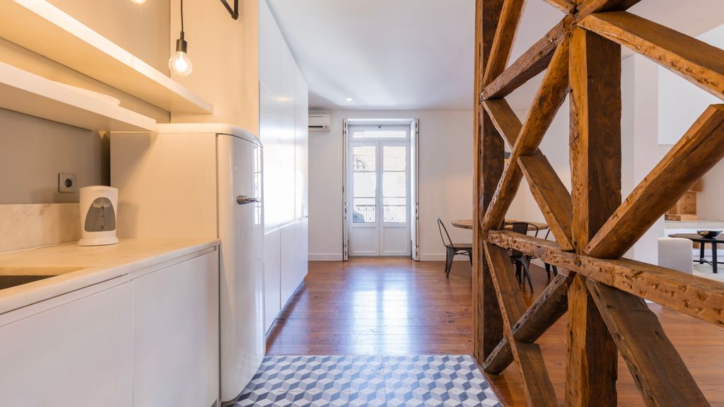 Charming 3BDR Duplex in City Center by LovelyStay