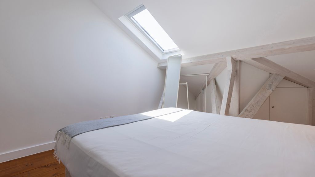 Charming 3BDR Duplex in City Center by LovelyStay