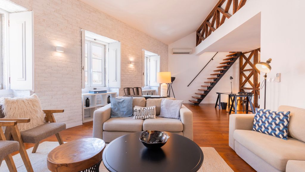 Charming 3BDR Duplex in City Center by LovelyStay