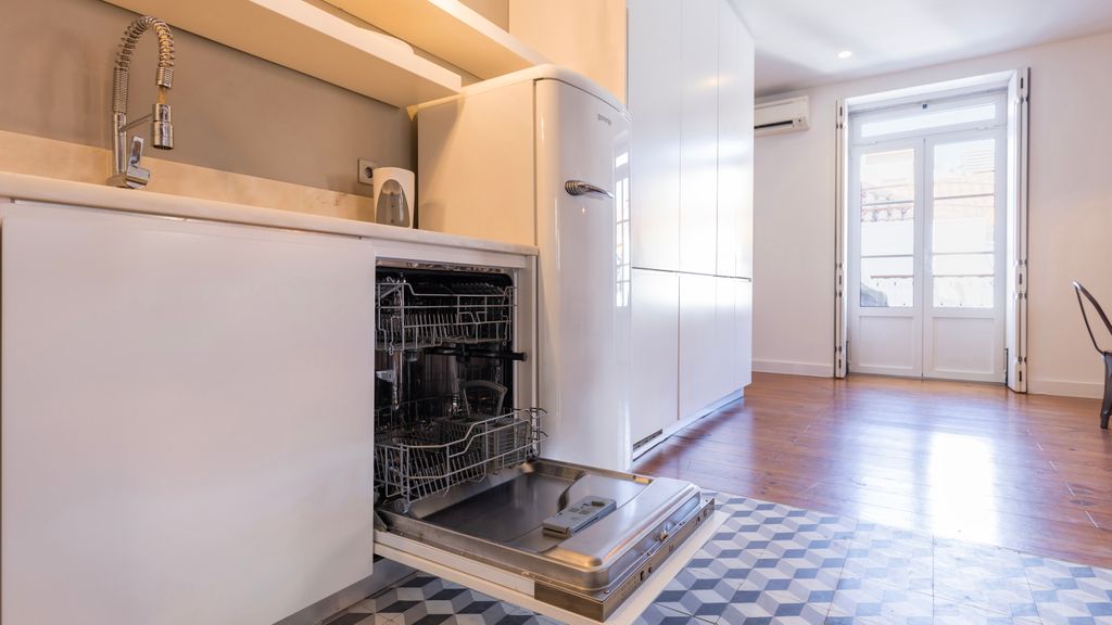 Charming 3BDR Duplex in City Center by LovelyStay