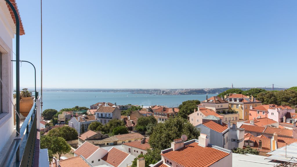 Penthouse Terrace 360º Lisbon View by LovelyStay