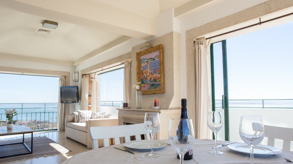 Penthouse Terrace 360º Lisbon View by LovelyStay