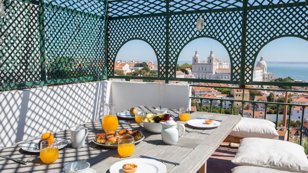Penthouse Terrace 360º Lisbon View by LovelyStay