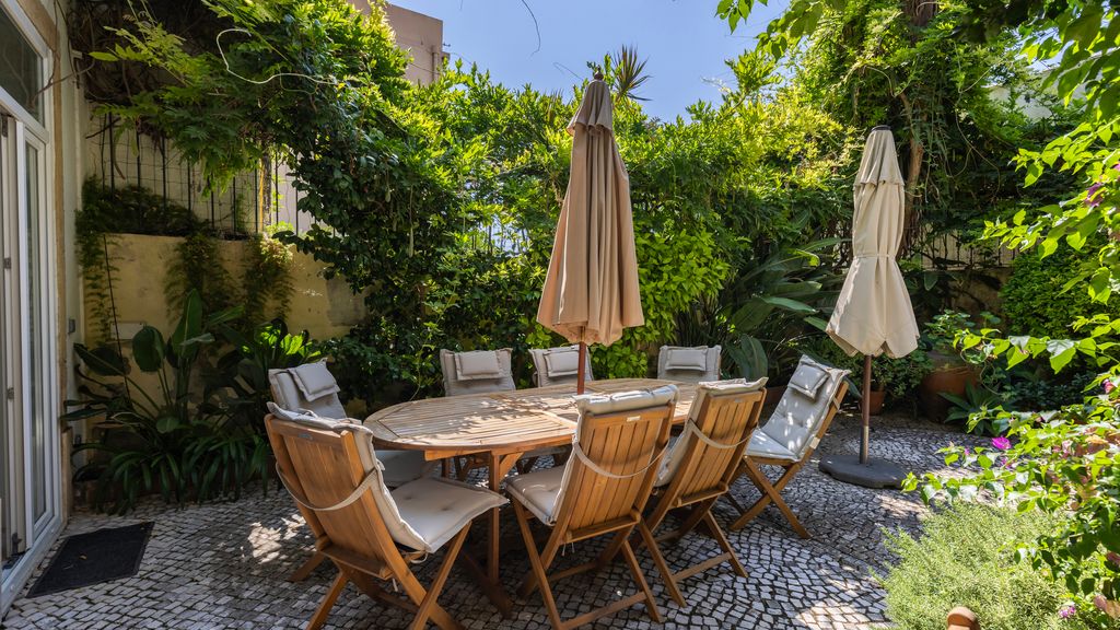 Garden Mansion in Historic Center by LovelyStay
