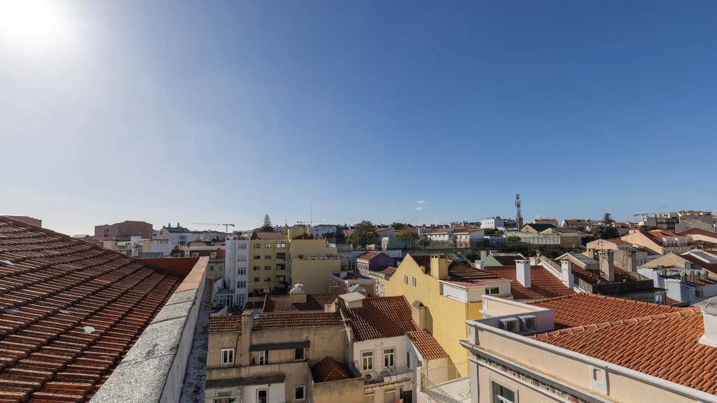 Classic Topfloor Apartment by LovelyStay
