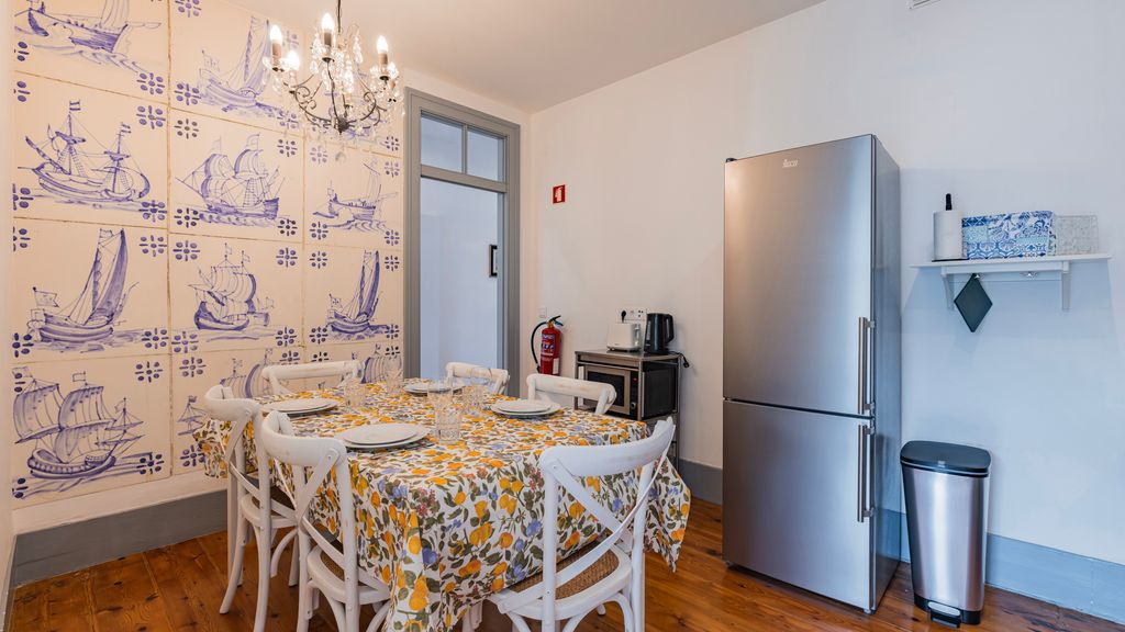 Classic & Super Central Apartment by LovelyStay