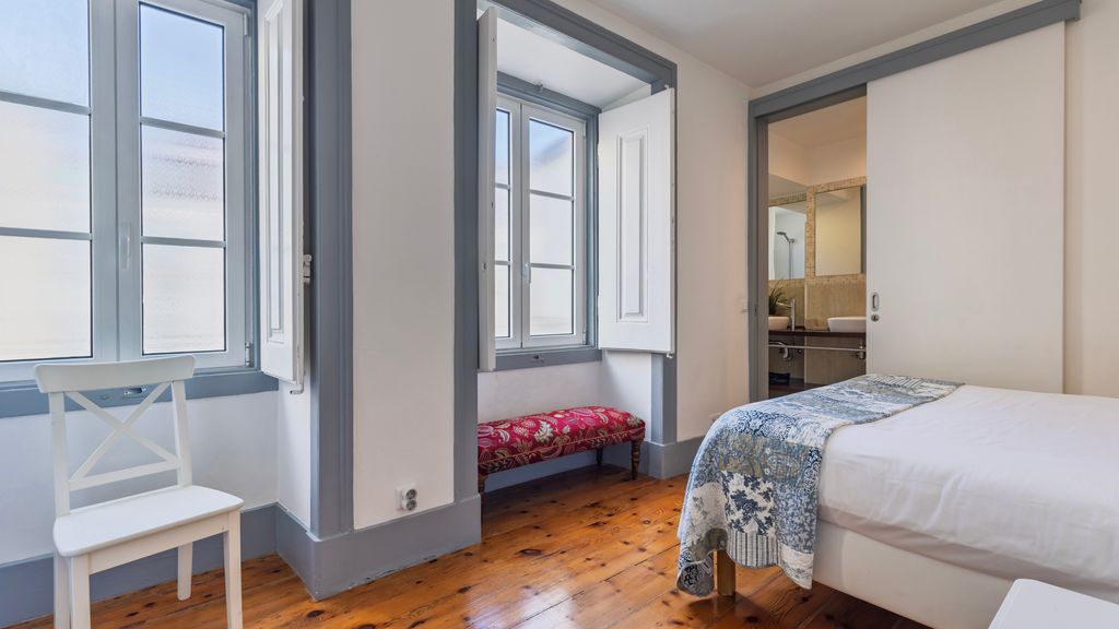 Classic & Super Central Apartment by LovelyStay