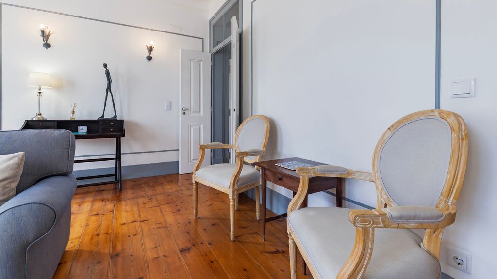Classic & Super Central Apartment by LovelyStay