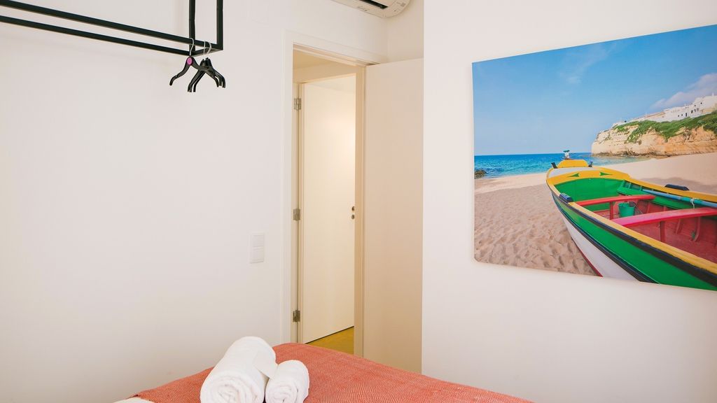 Quiet & Cozy Apartment w/ Garden by LovelyStay