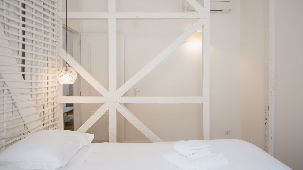 Quiet & Modern Apartment w/ Garden by LovelyStay