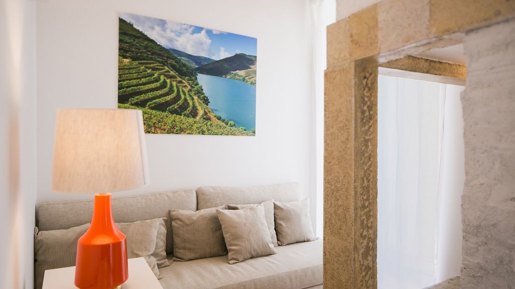 Quiet & Modern Apartment w/ Garden by LovelyStay