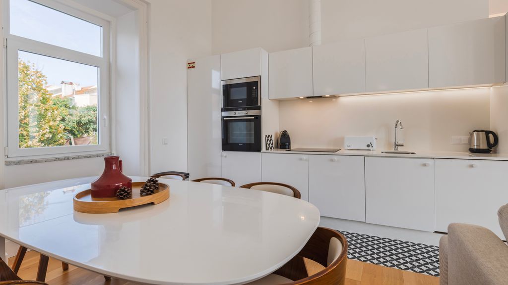 Amazing Terrace River View Apartment by LovelyStay