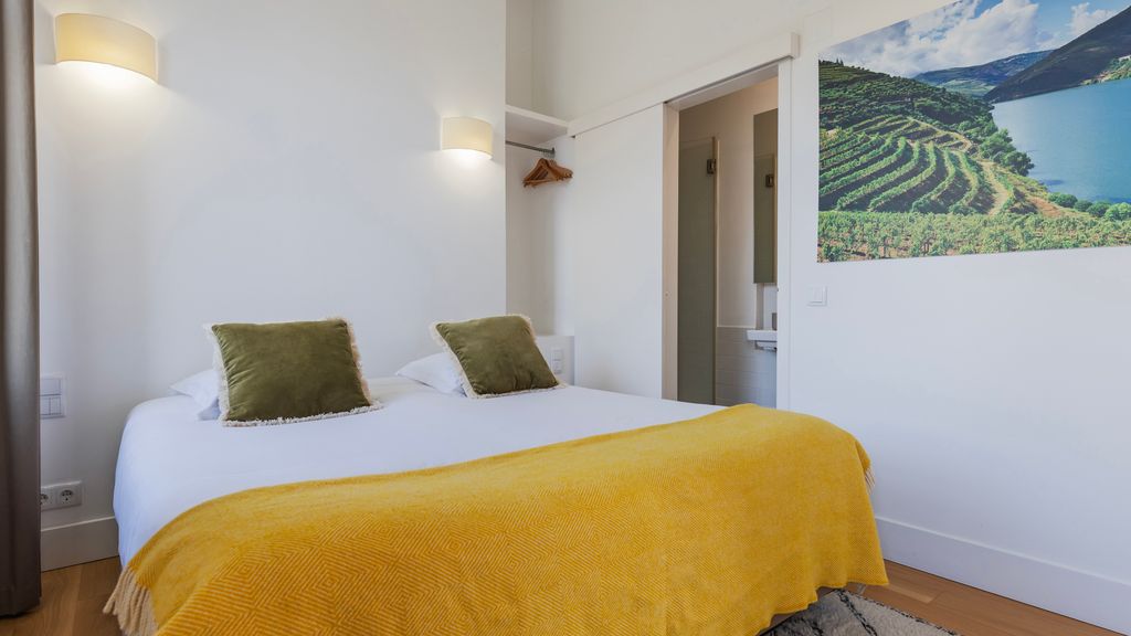 Amazing Terrace River View Apartment by LovelyStay