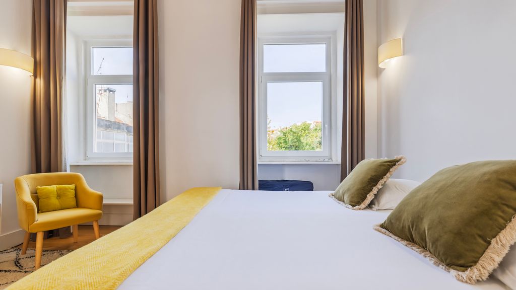Amazing Terrace River View Apartment by LovelyStay