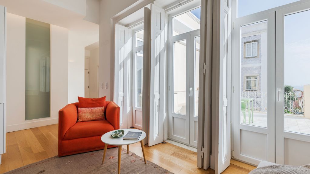 Amazing Terrace River View Apartment by LovelyStay