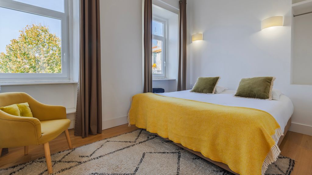 Amazing Terrace River View Apartment by LovelyStay
