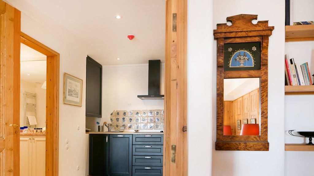 Alfama Unique & Romantic Studio by LovelyStay