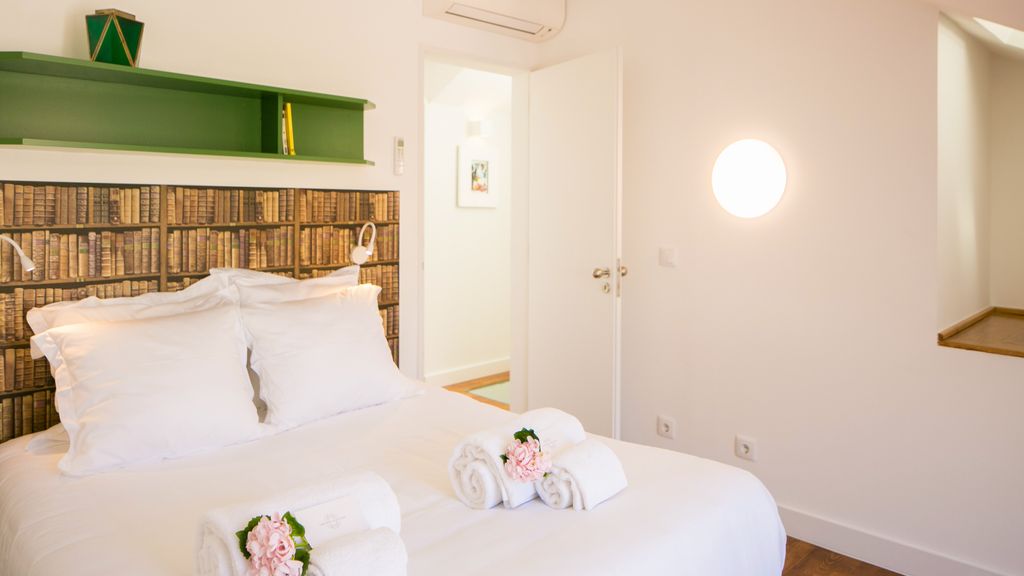 Central Rooftop Apartment by LovelyStay