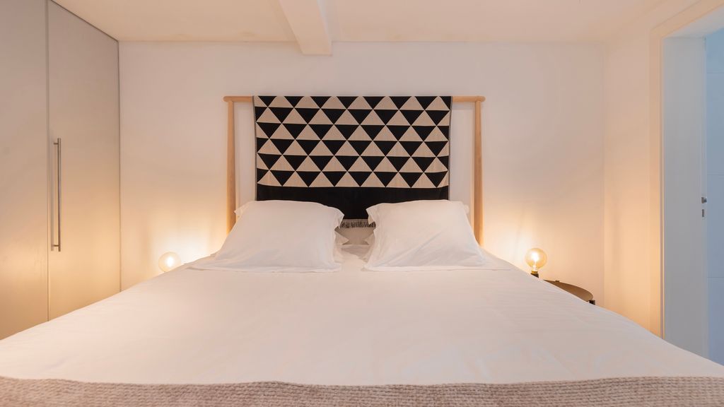 1BDR w/ Terrace in Alfama Centre by LovelyStay