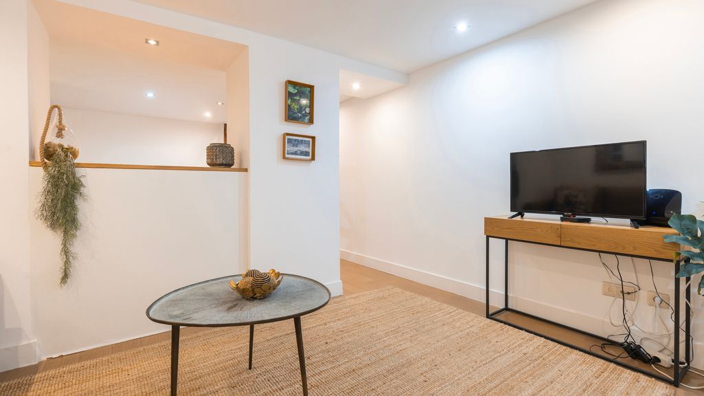 1BDR w/ Terrace in Alfama Centre by LovelyStay
