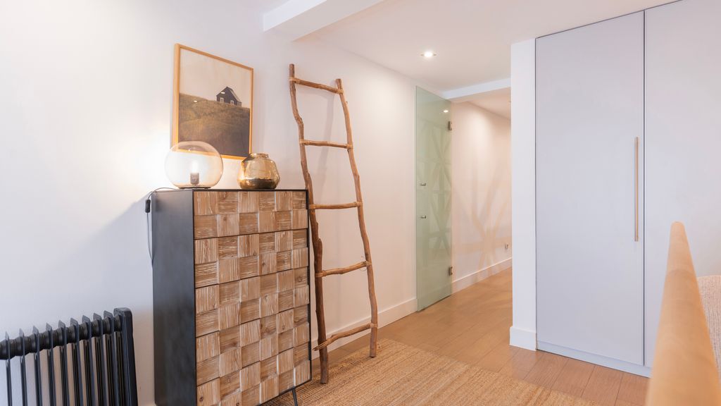 1BDR w/ Terrace in Alfama Centre by LovelyStay